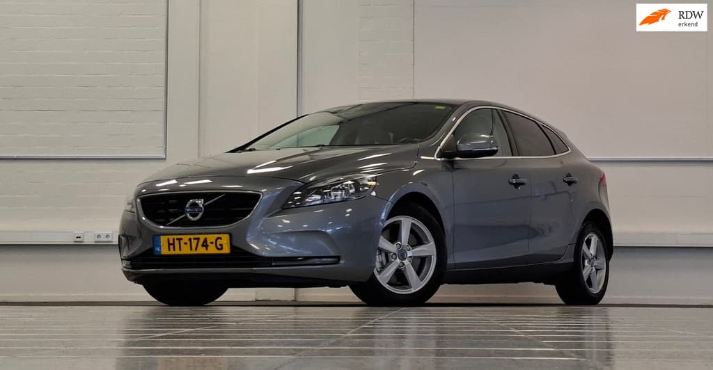 Volvo V40 1.5 T2 Momentum 2e Eigenaar Navi LED Goed onderhouden