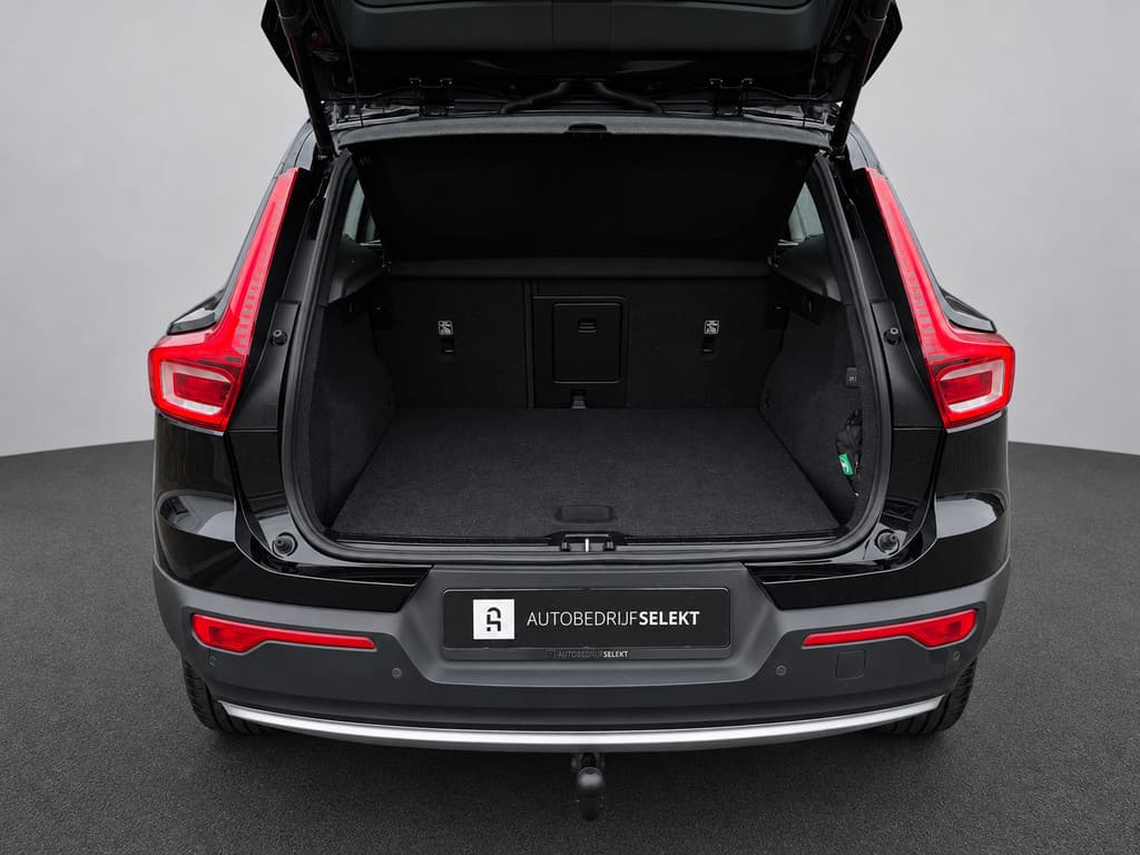 Volvo XC40 1.5 T4 Recharge | Pano | Camera | Trekhaak | Carplay | Elektrische achterklep | DAB+ — foto 10 van 20