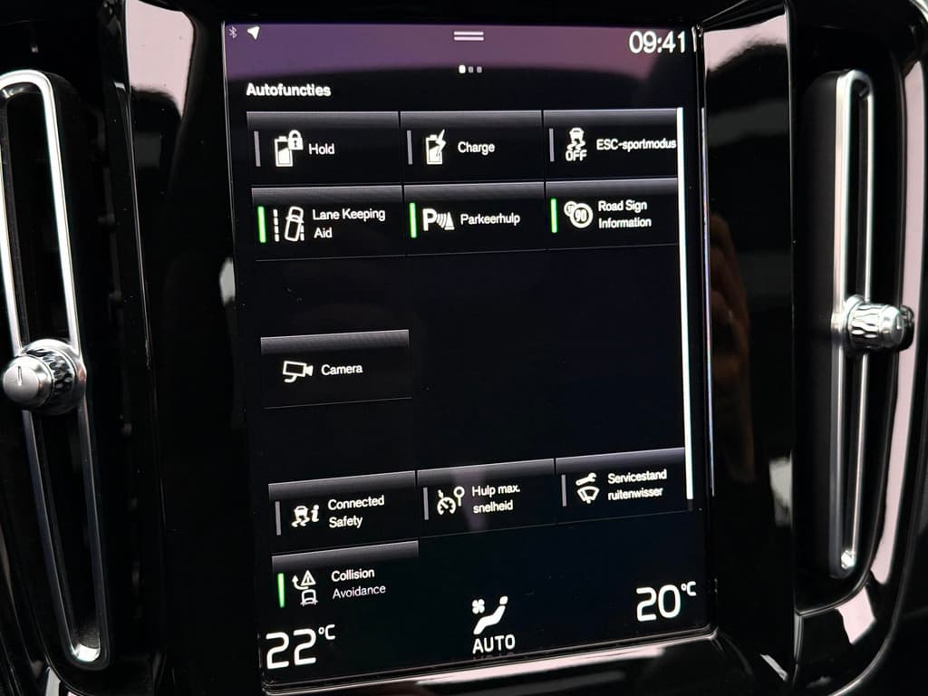 Volvo XC40 1.5 T4 Recharge | Pano | Camera | Trekhaak | Carplay | Elektrische achterklep | DAB+ — foto 11 van 20