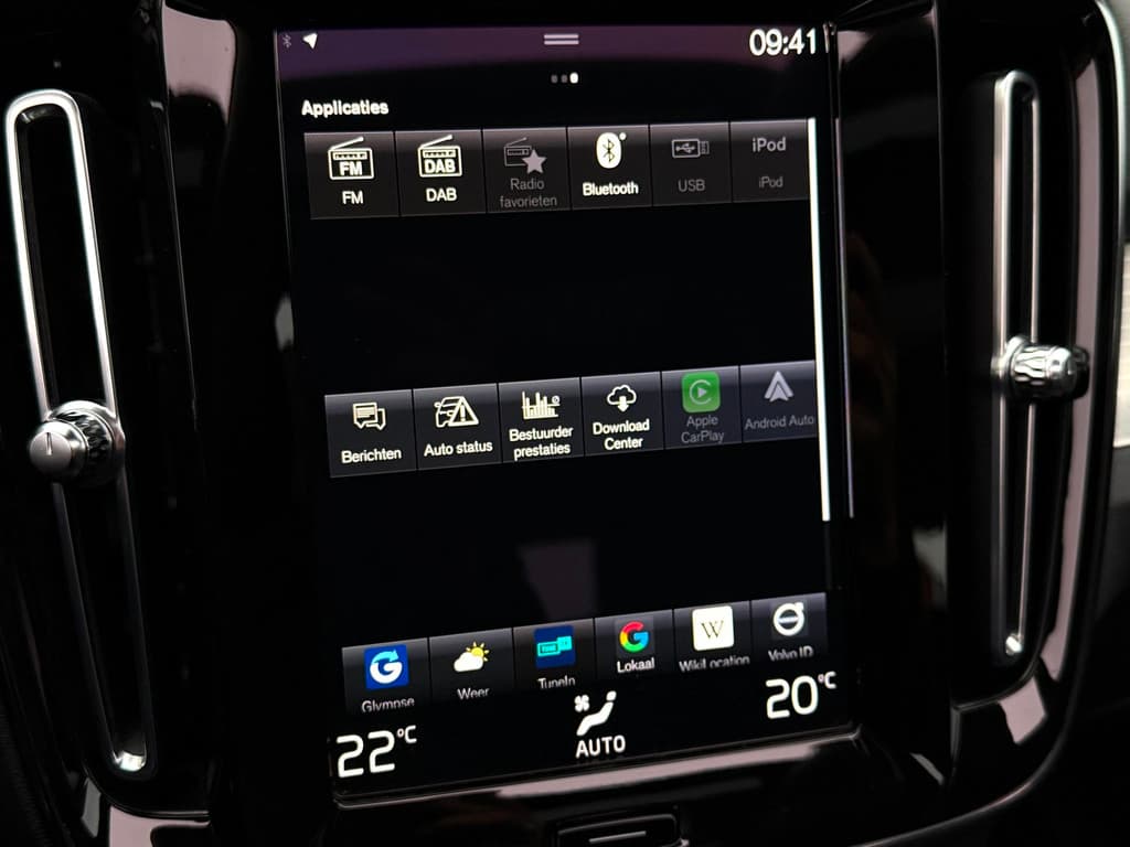 Volvo XC40 1.5 T4 Recharge | Pano | Camera | Trekhaak | Carplay | Elektrische achterklep | DAB+ — foto 12 van 20