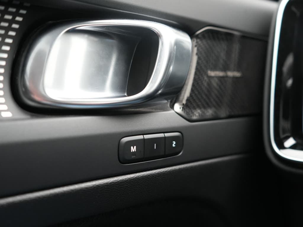 Volvo XC40 T5 Ultimate Dark PHEV 262pk Dealer O.H — foto 15 van 25