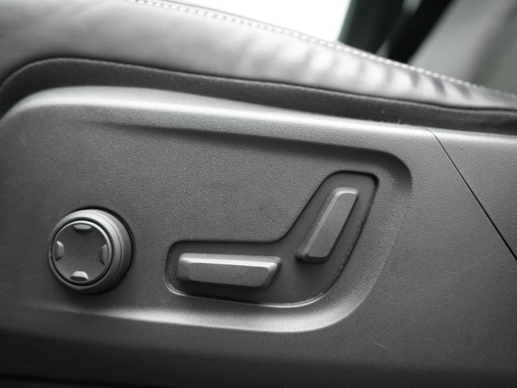 Volvo XC40 T5 Ultimate Dark PHEV 262pk Dealer O.H — foto 16 van 25