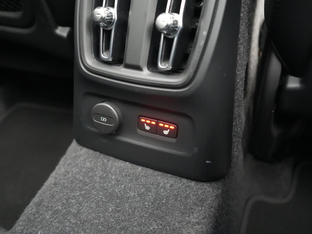 Volvo XC40 T5 Ultimate Dark PHEV 262pk Dealer O.H — foto 20 van 25
