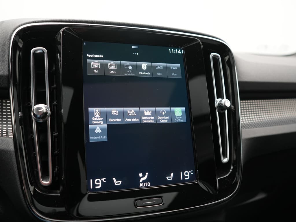 Volvo XC40 T5 Ultimate Dark PHEV 262pk Dealer O.H — foto 22 van 25