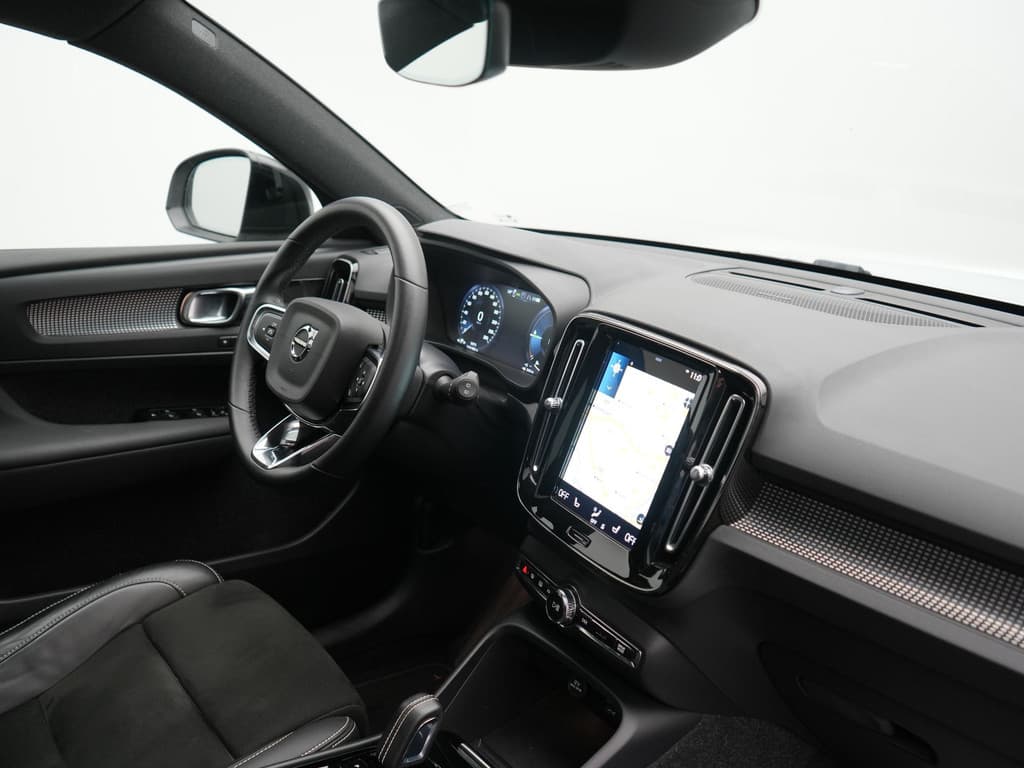 Volvo XC40 T5 Ultimate Dark PHEV 262pk Dealer O.H — foto 4 van 25
