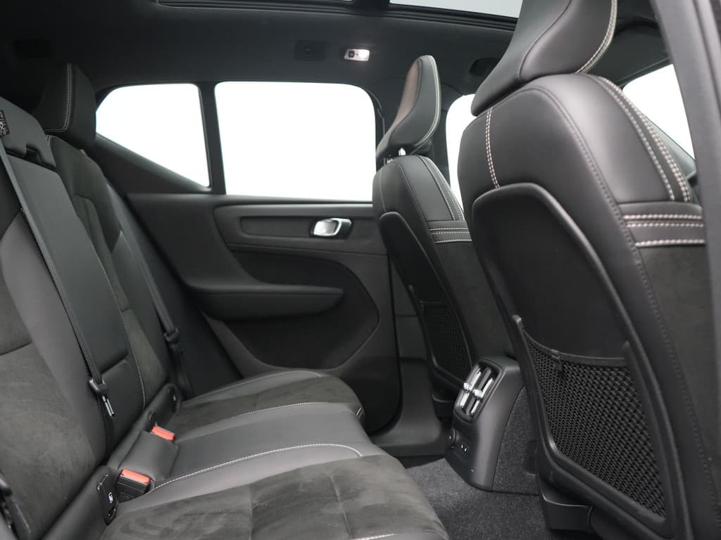 Volvo XC40 T5 Ultimate Dark PHEV 262pk Dealer O.H — foto 6 van 25