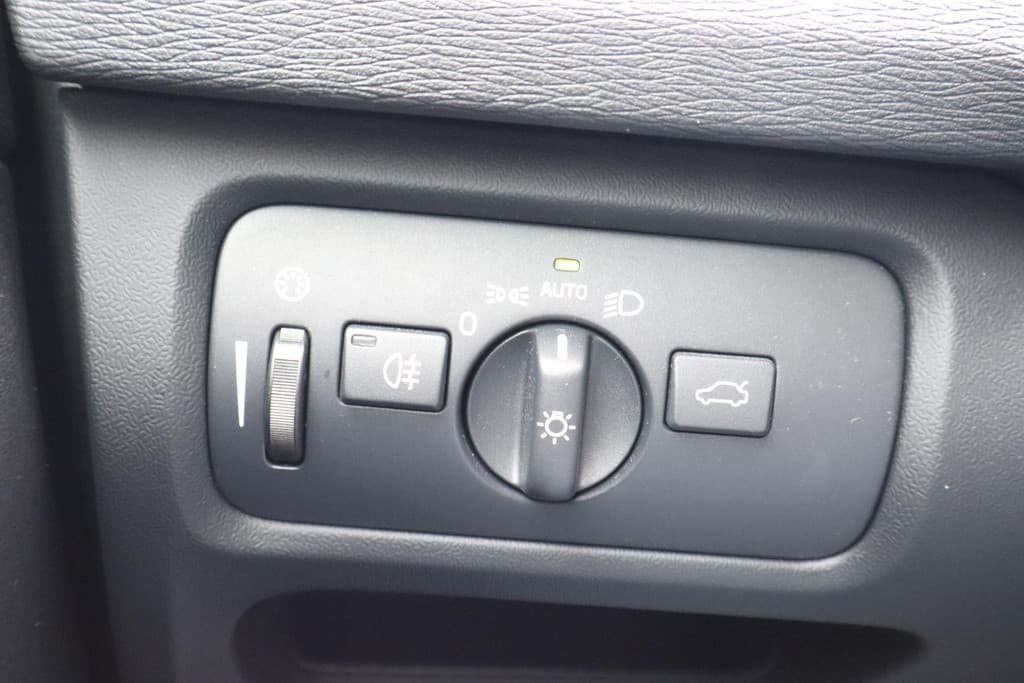 Volvo V40 2.0 D3 Business Sport — foto 11 van 25