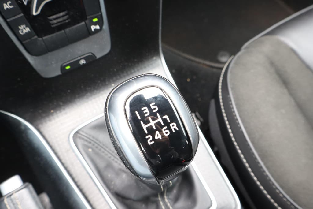Volvo V40 2.0 D3 Business Sport — foto 15 van 25
