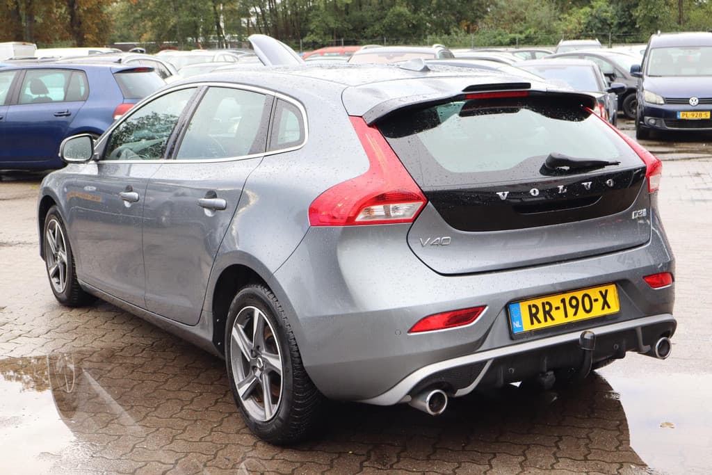 Volvo V40 2.0 D3 Business Sport — foto 19 van 25