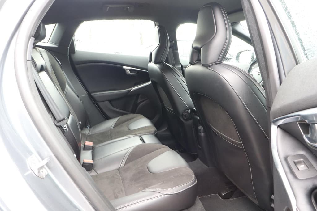 Volvo V40 2.0 D3 Business Sport — foto 21 van 25