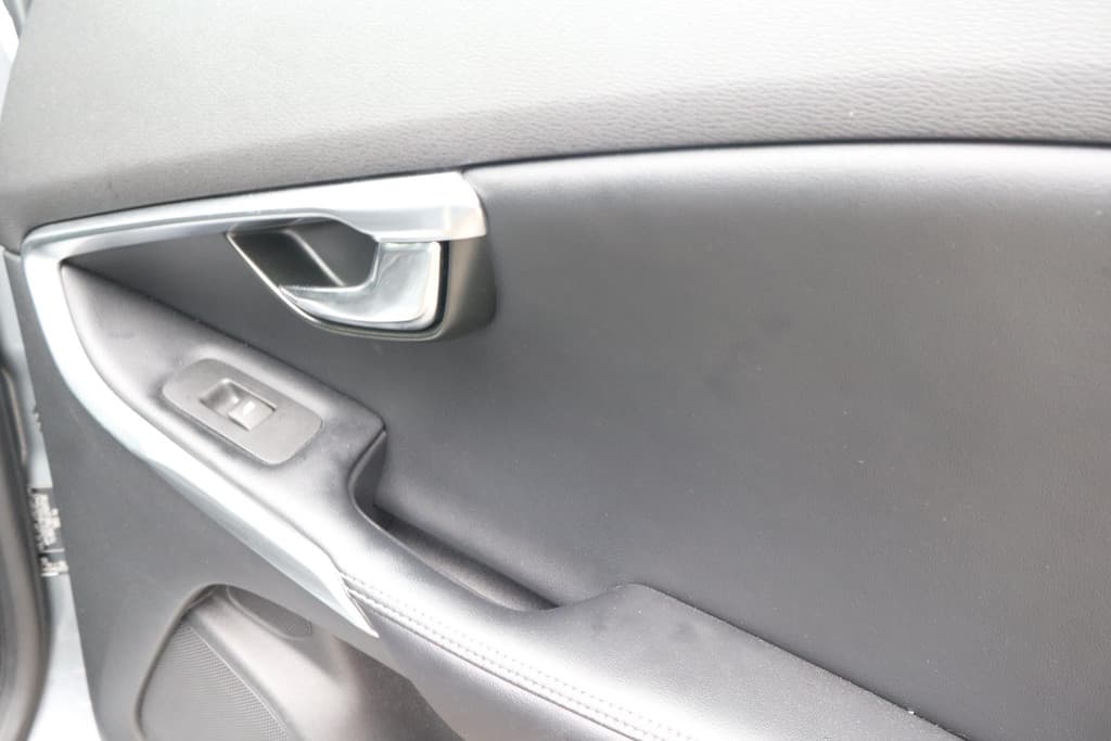 Volvo V40 2.0 D3 Business Sport — foto 22 van 25