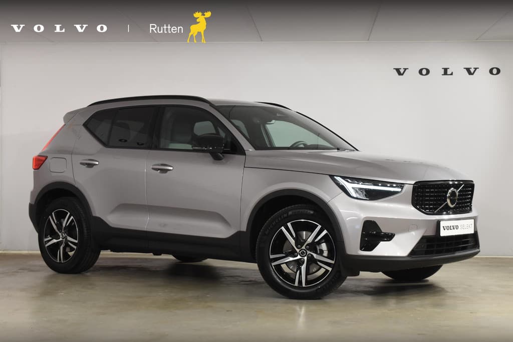 Volvo XC40 B4 211PK Automaat Plus Dark