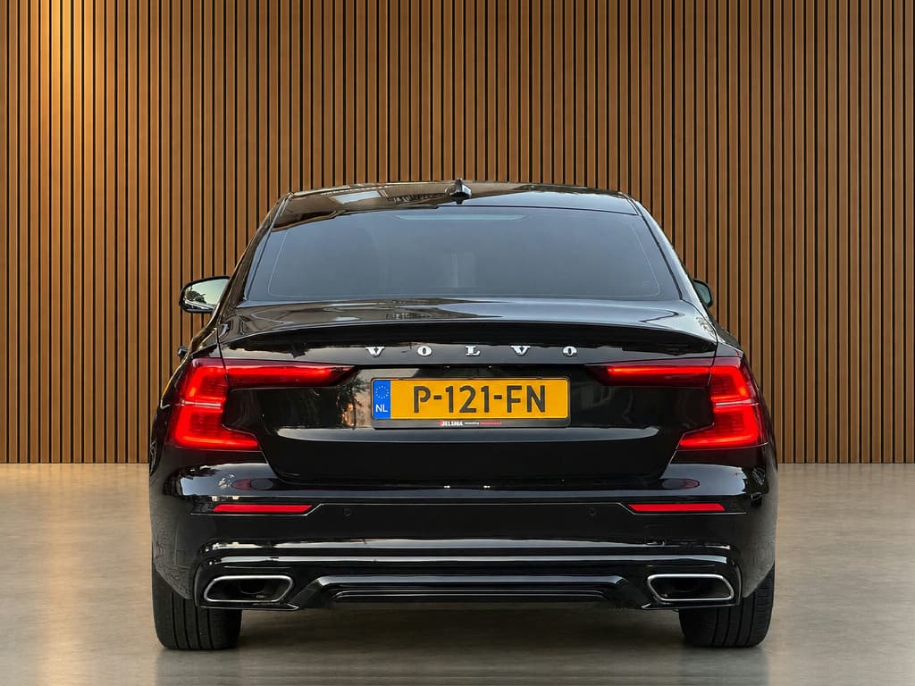 Volvo S60 2.0 B4 Inscription — foto 21 van 25