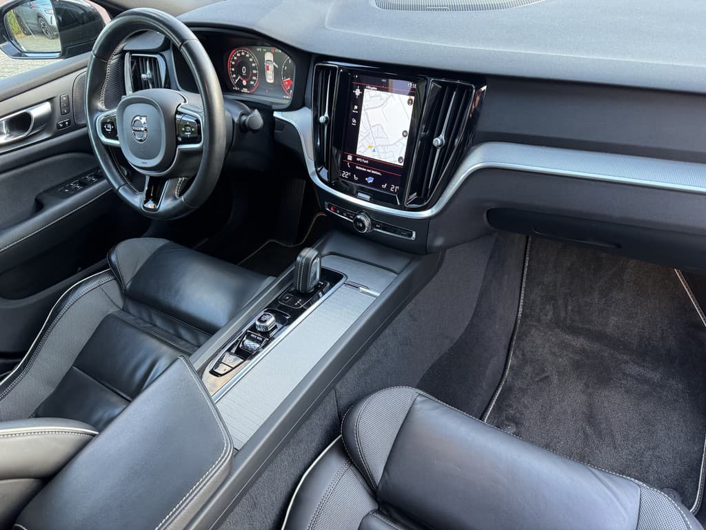 Volvo S60 2.0 B4 Inscription — foto 4 van 25