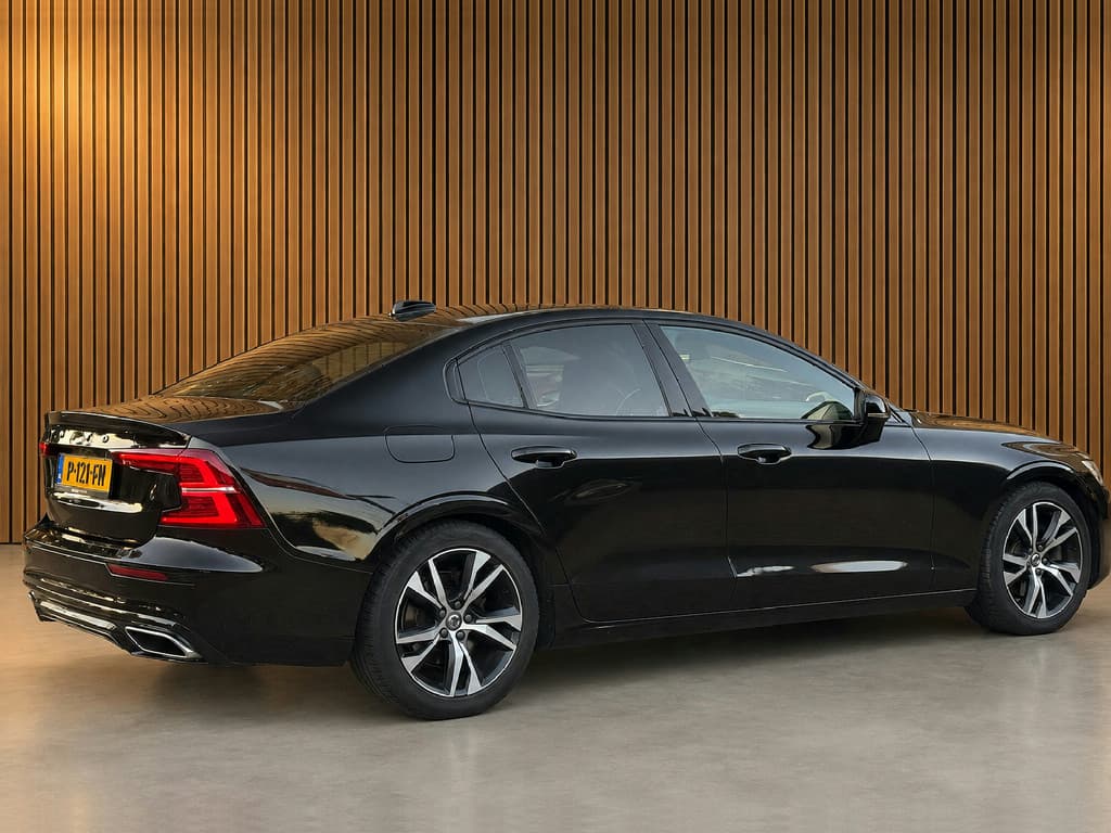 Volvo S60 2.0 B4 Inscription — foto 6 van 25