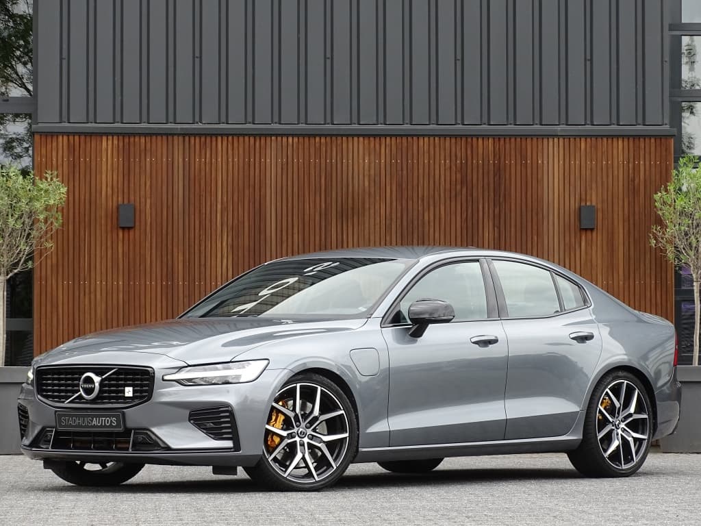 Volvo S60 T8 Polestar 405PK AWD / Harman Kardon / Brembo