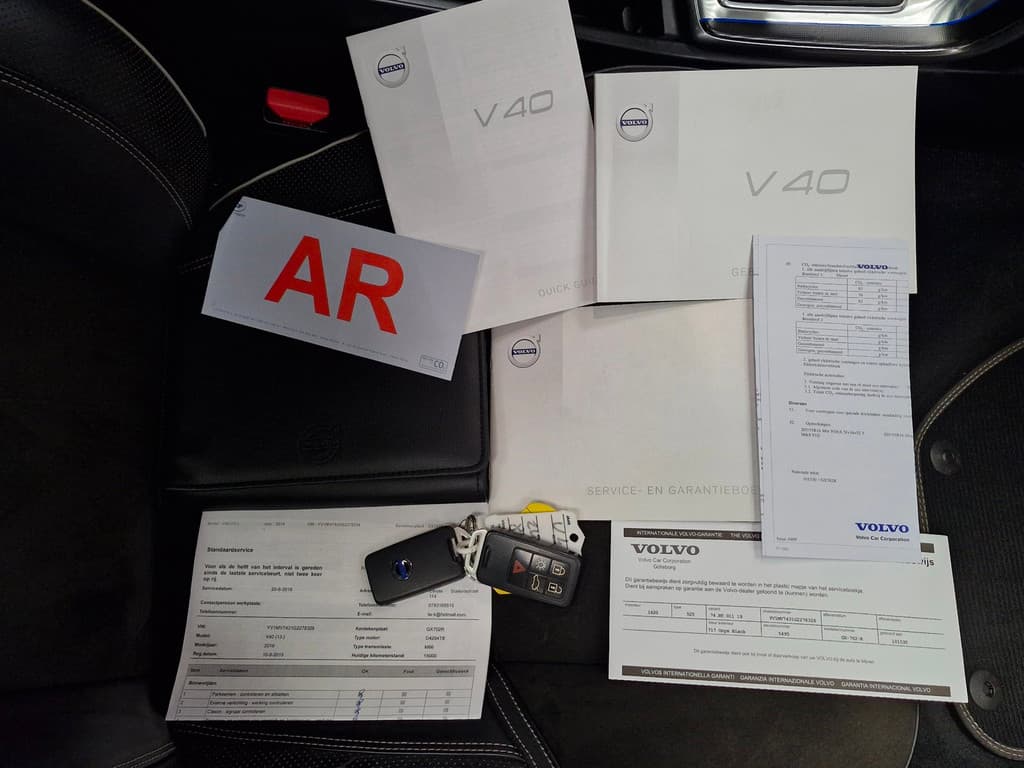 Volvo V40 2.0 D2 Summum Business ! R-Design ! NIEUWE APK ! AIRCO ! NAP ! DEALER ONDERH. ! — foto 25 van 25