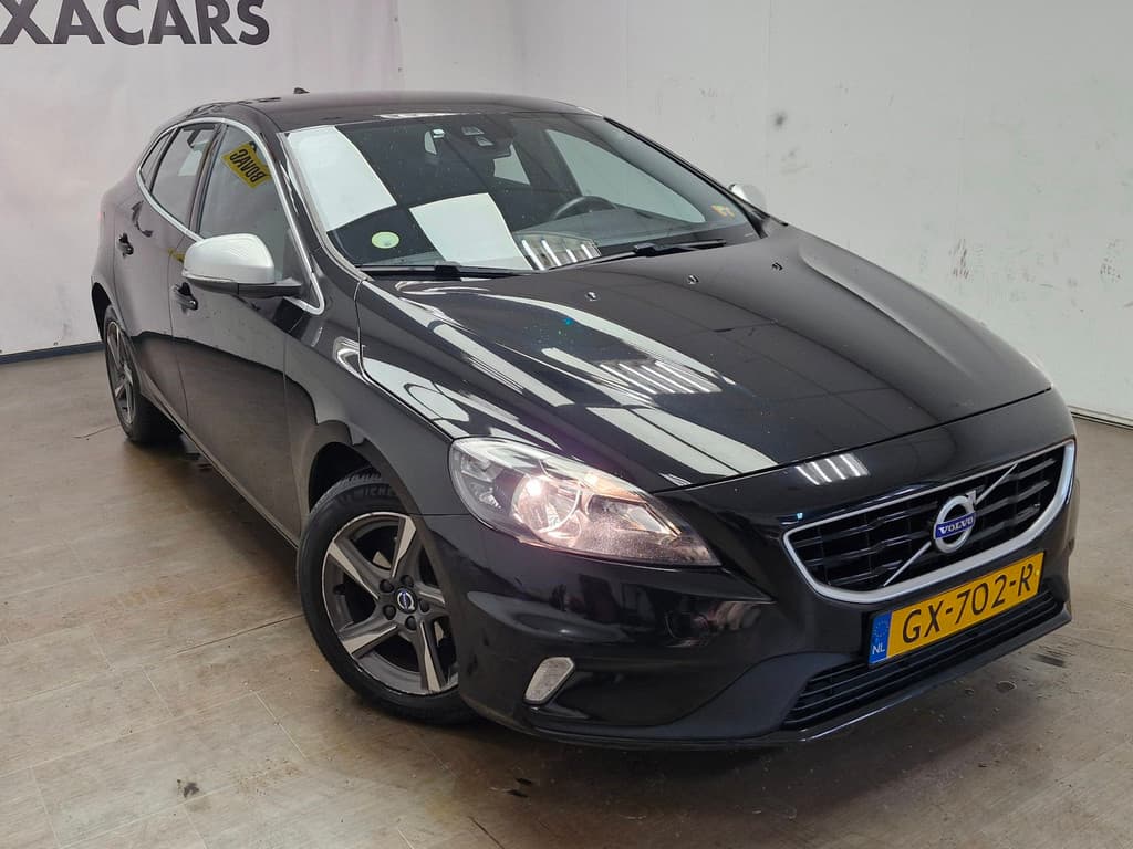 Volvo V40 2.0 D2 Summum Business ! R-Design ! NIEUWE APK ! AIRCO ! NAP ! DEALER ONDERH. ! — foto 4 van 25