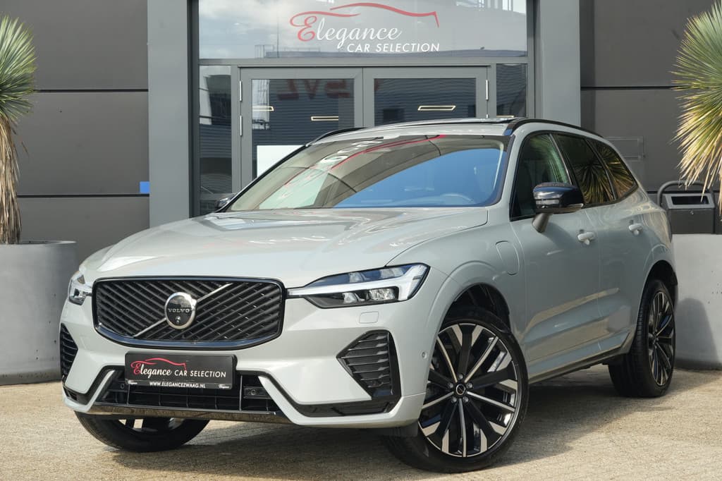 Volvo XC60 2.0 T8 Plug-in hybrid AWD Ultra Dark | Luchtvering | Pano | Trekhaak |