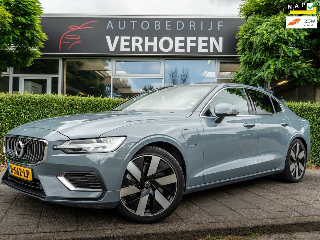 Volvo S60 2.0 Recharge T6 AWD Core - PARKEERCAMERA - AUTOMAAT - APPLECARPLAY - STOEL/STUUR VERW - TREKHAAK !