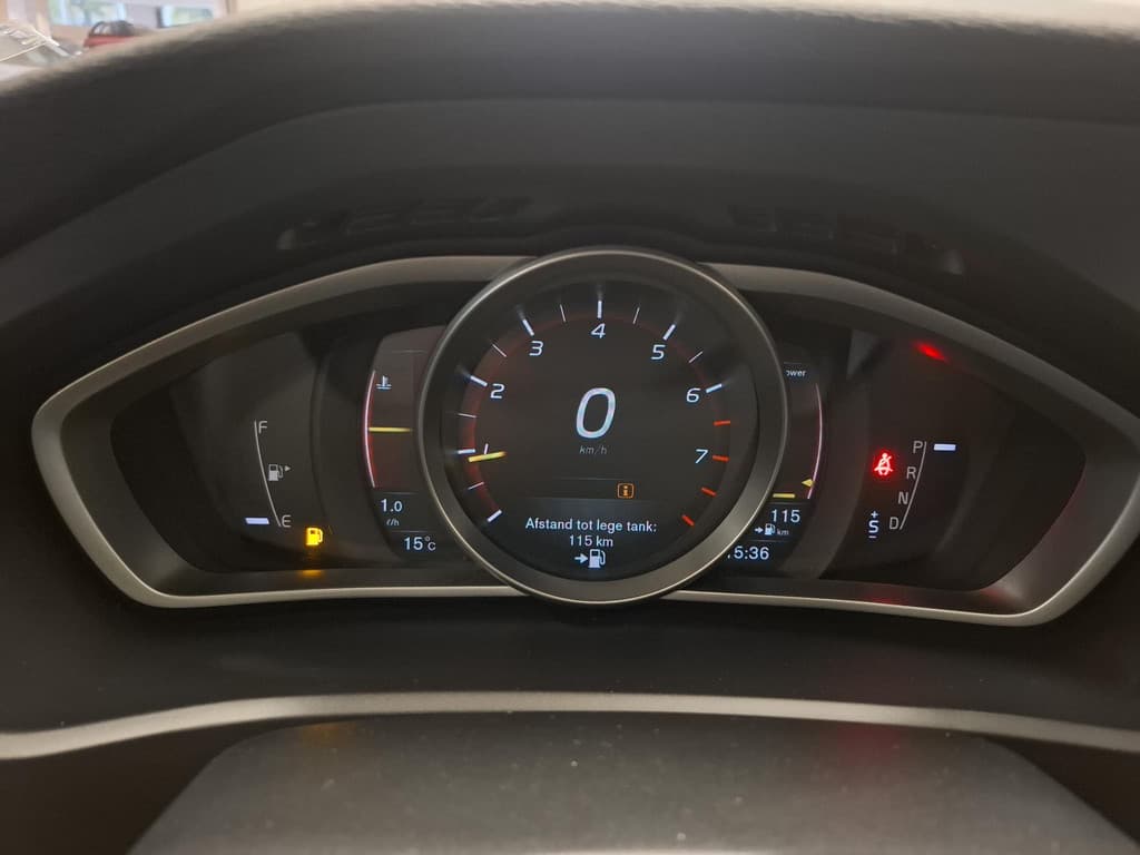 Volvo V40 1.5 T2 Nordic+ — foto 18 van 25