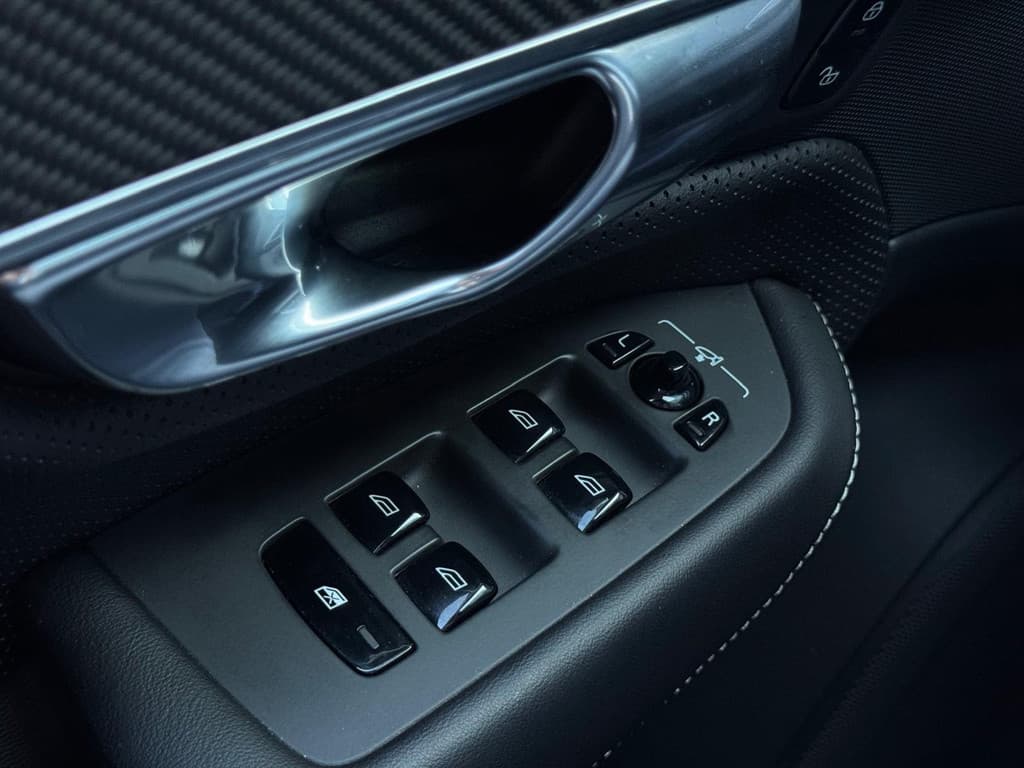 Volvo XC90 2.0 T5 AWD R-Design FULL PANO|LEDER|LED|360 CAMERA — foto 24 van 25