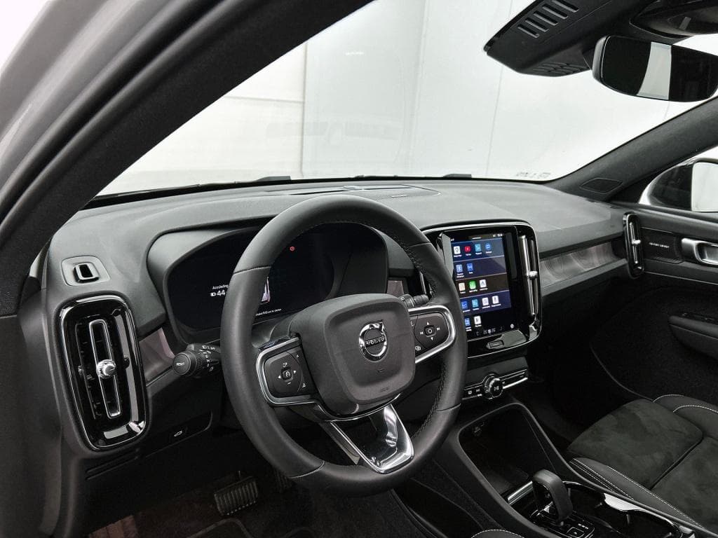Volvo XC40 Single Motor Extended Range Ultimate 82 kWh — foto 18 van 25