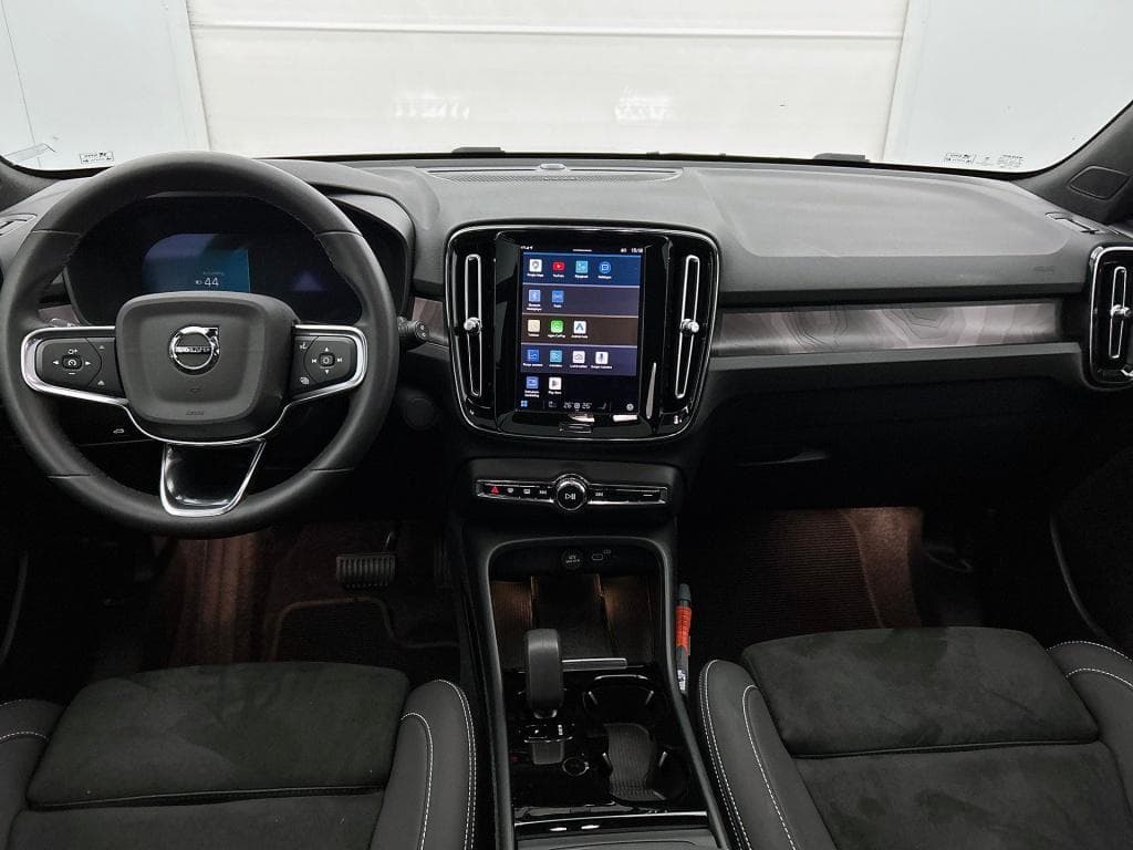 Volvo XC40 Single Motor Extended Range Ultimate 82 kWh — foto 21 van 25