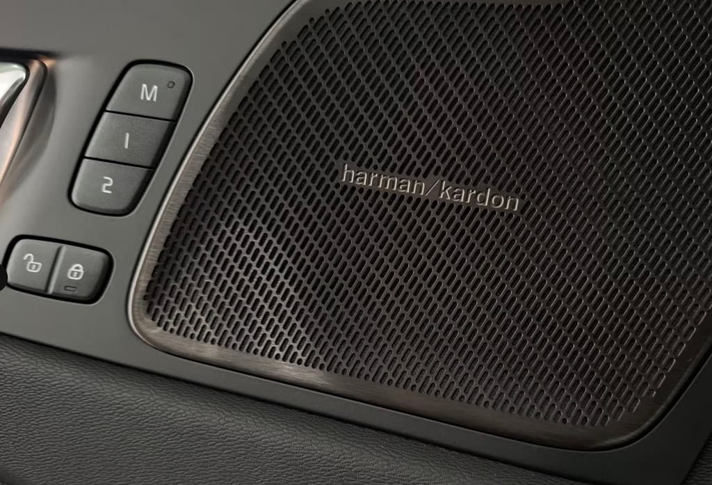 Volvo XC60 2.0 T8 Plug-in hybrid AWD Plus Black Edition / Panoramadak / Harman Kardon — foto 16 van 23