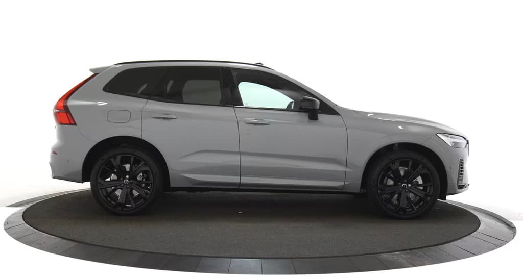 Volvo XC60 2.0 T8 Plug-in hybrid AWD Plus Black Edition / Panoramadak / Harman Kardon — foto 6 van 23