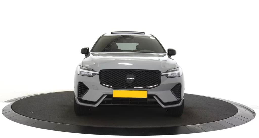 Volvo XC60 2.0 T8 Plug-in hybrid AWD Plus Black Edition / Panoramadak / Harman Kardon — foto 8 van 23