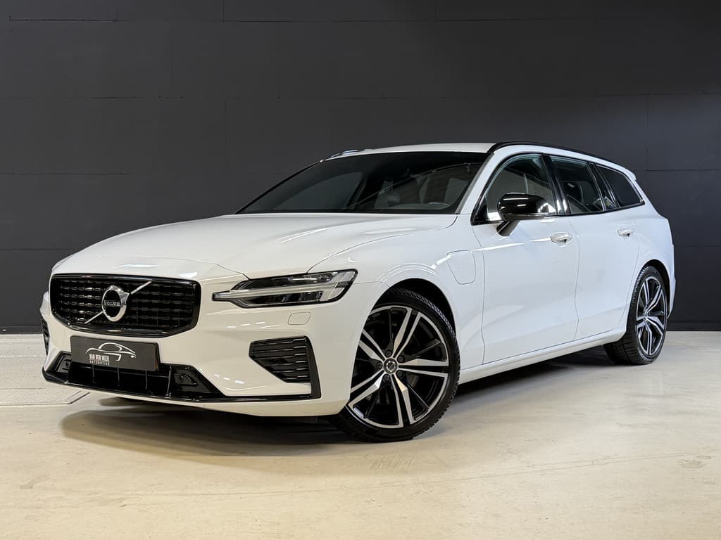Volvo V60 2.0 T8 Recharge AWD R-Design | Elektr. trekhaak | Camera | Stoel/stuurverwarming