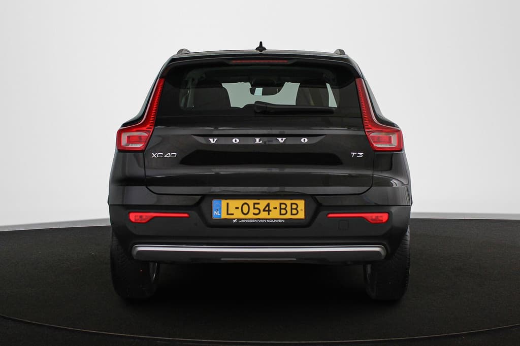 Volvo XC40 1.5 T3 Business Pro — foto 14 van 25