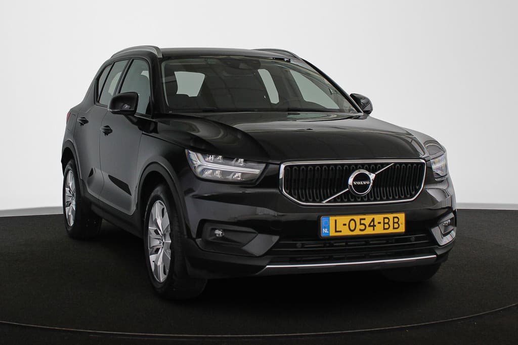 Volvo XC40 1.5 T3 Business Pro — foto 2 van 25