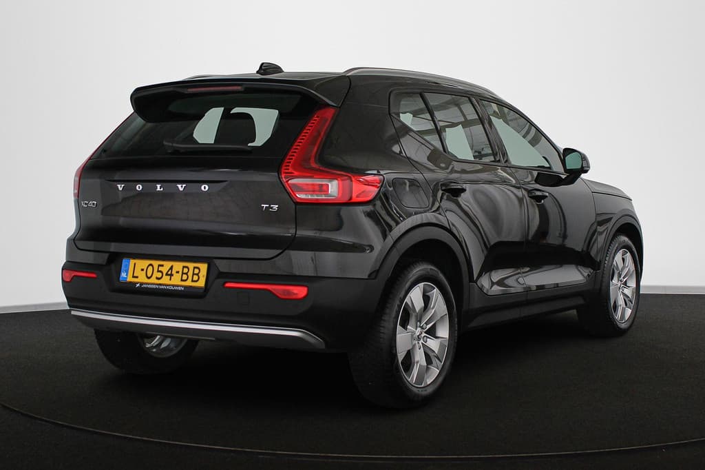 Volvo XC40 1.5 T3 Business Pro — foto 3 van 25