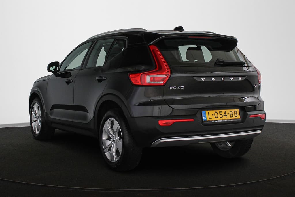 Volvo XC40 1.5 T3 Business Pro — foto 4 van 25