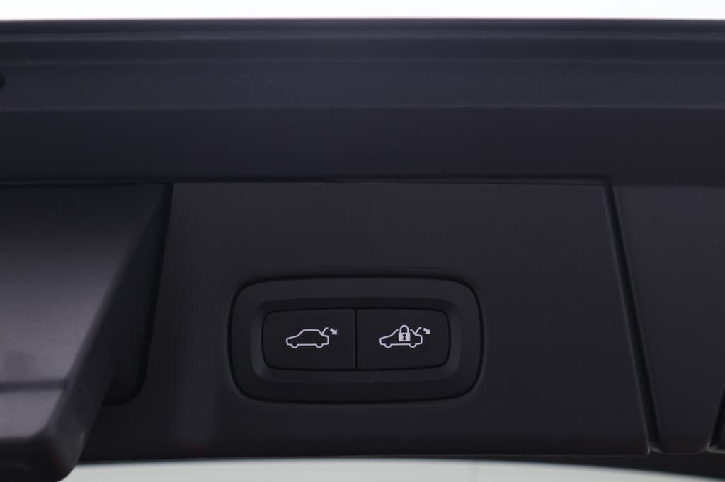 Volvo V90 2.0 T4 Inscription — foto 14 van 25