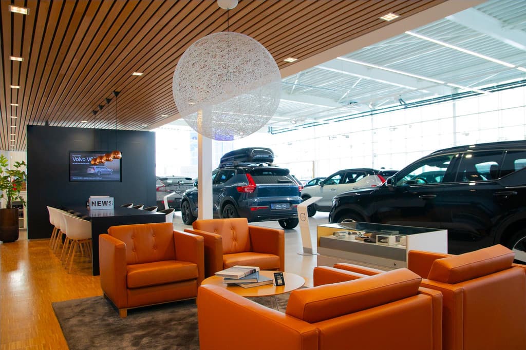 Volvo XC40 B4 211PK Automaat Plus Dark — foto 16 van 17