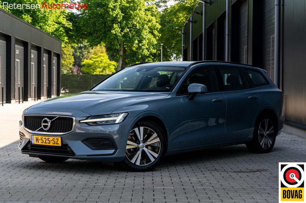 Volvo V60 2.0 B3 Momentum Advantage *Stuurverw* Stoelverw* Camera*