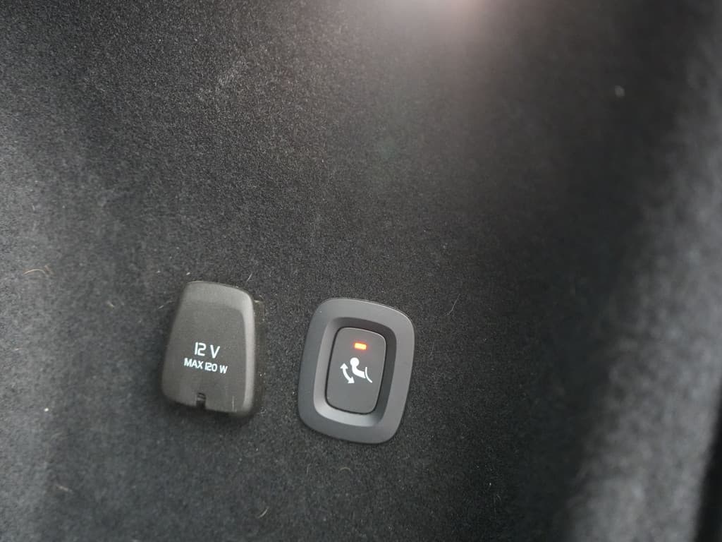 Volvo V60 T6 AWD Plus Dark Long Range PHEV 350pk Dealer O.H — foto 11 van 25