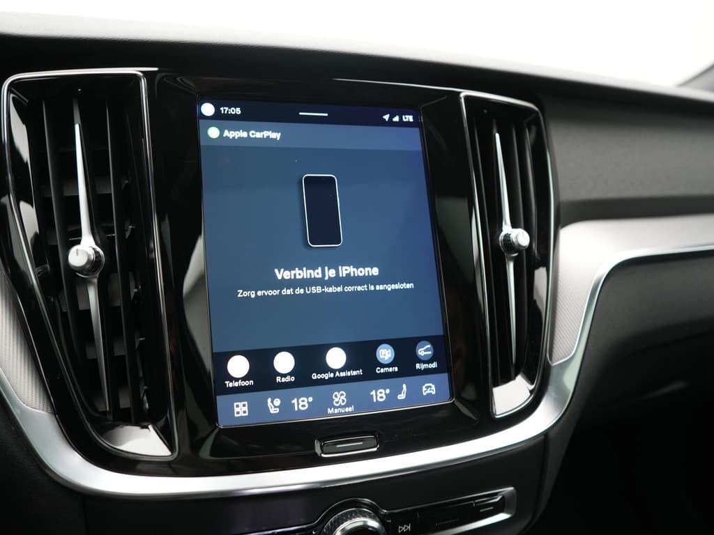 Volvo V60 T6 AWD Plus Dark Long Range PHEV 350pk Dealer O.H — foto 16 van 25