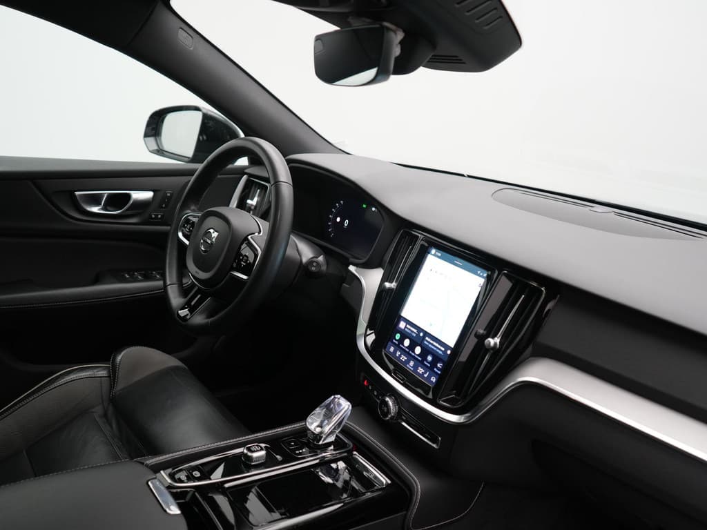 Volvo V60 T6 AWD Plus Dark Long Range PHEV 350pk Dealer O.H — foto 4 van 25