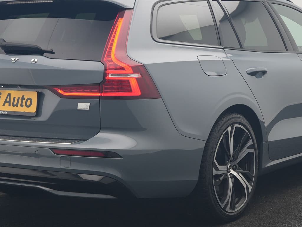 Volvo V60 T6 AWD Plus Dark Long Range PHEV 350pk Dealer O.H — foto 8 van 25