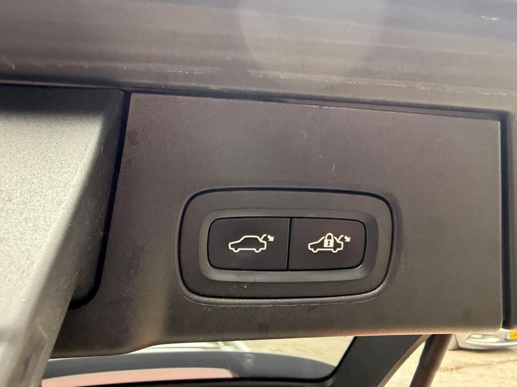 Volvo V90 2.0 T8 PHEV AWD Inscription PANO/TH/ACC *ALL-IN PRIJS* — foto 16 van 25