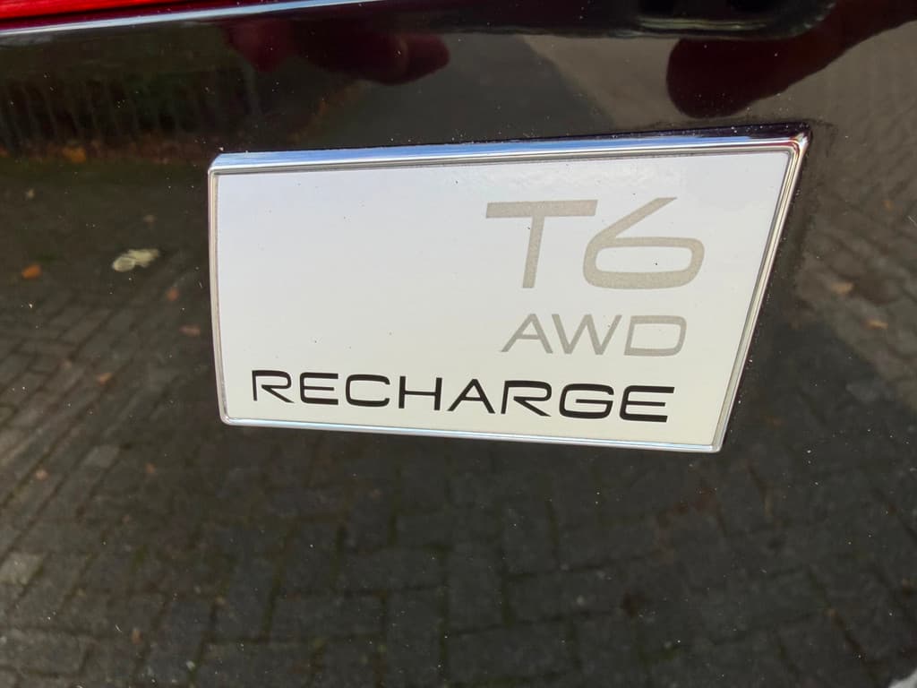Volvo XC60 2.0 T6 Plug-in hybrid AWD Essential Bright, panoramadak, 1 e eigenaar, Origineel NL auto met nationale auto pas — foto 10 van 25