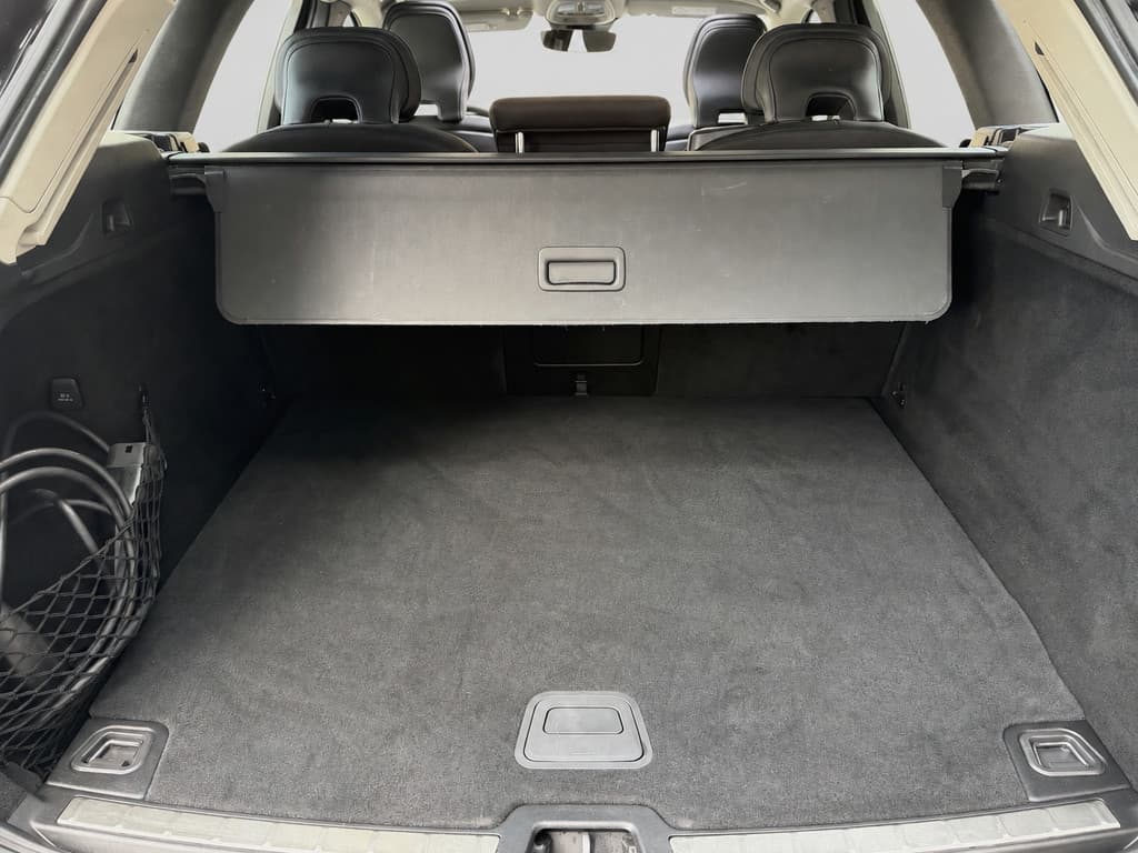 Volvo XC60 2.0 T6 Plug-in hybrid AWD Essential Bright, panoramadak, 1 e eigenaar, Origineel NL auto met nationale auto pas — foto 23 van 25