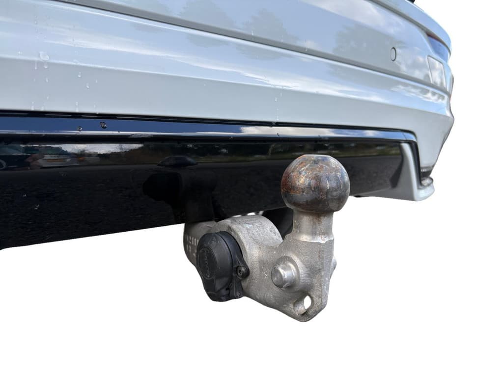 Volvo XC60 2.0 T8 Plug-in hybrid AWD R-Design — foto 10 van 23