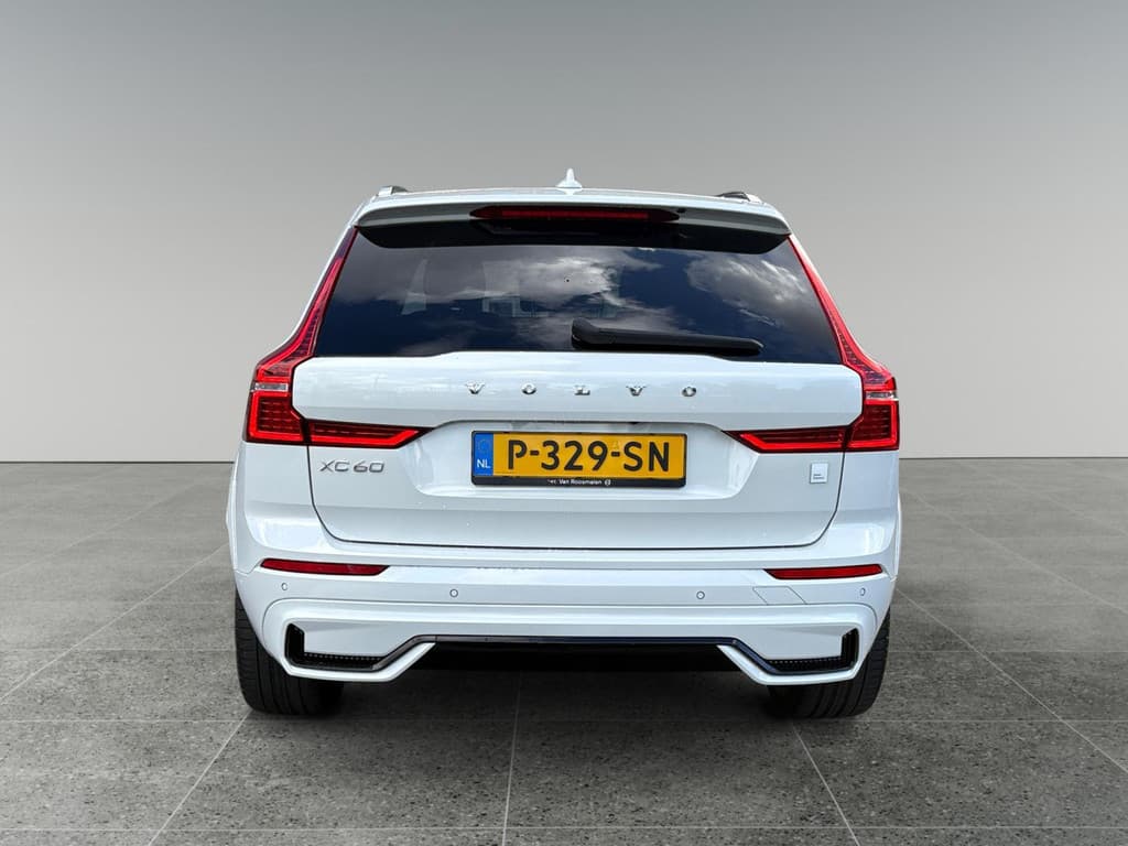 Volvo XC60 2.0 T8 Plug-in hybrid AWD R-Design — foto 4 van 23