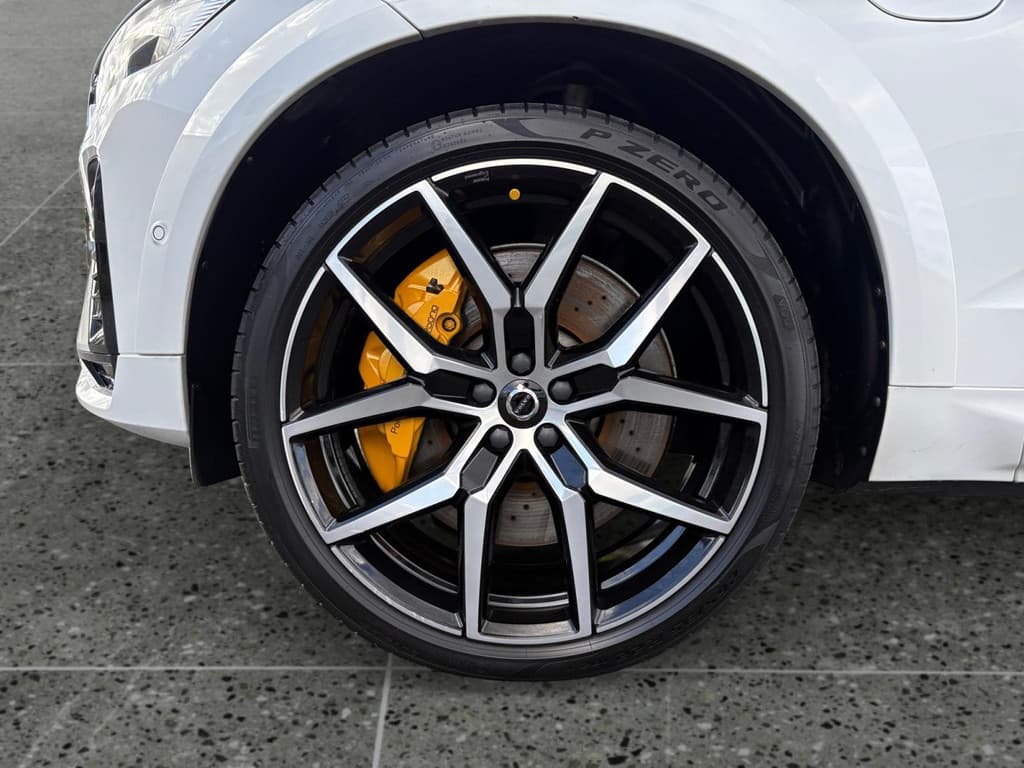 Volvo XC60 2.0 T8 Plug-in hybrid AWD R-Design — foto 9 van 23