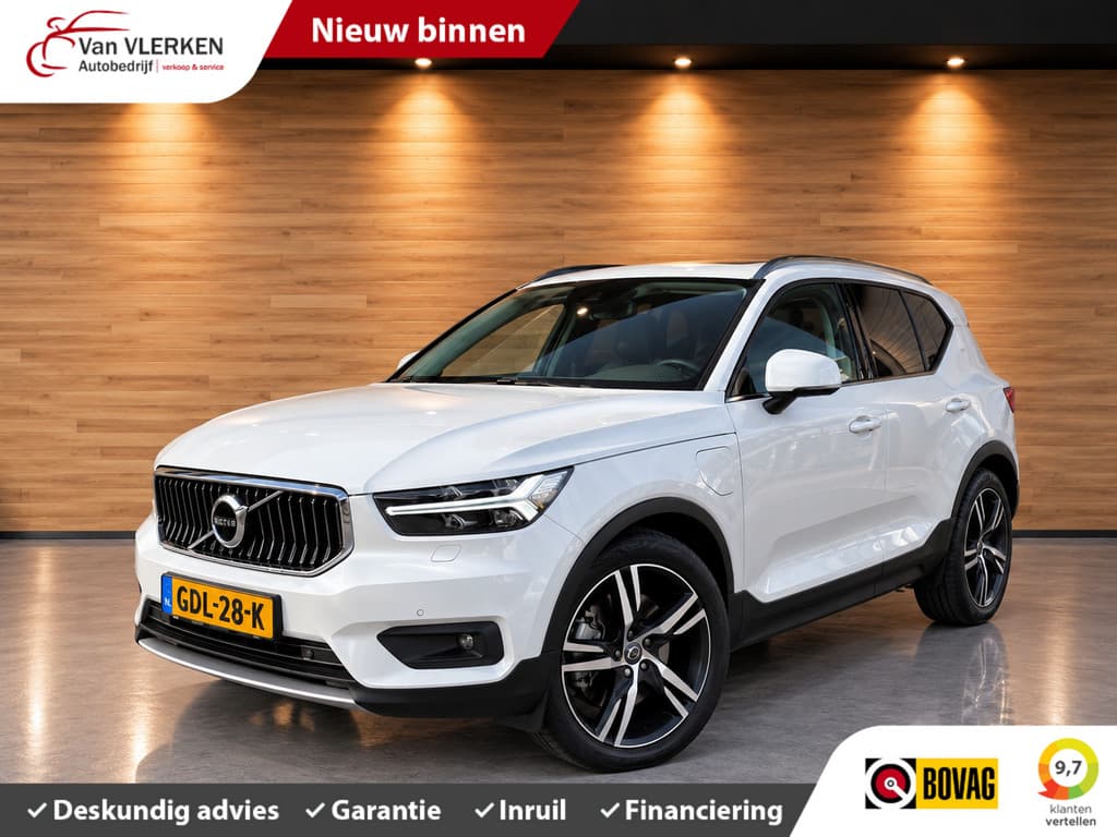 Volvo XC40 1.5 T5 Recharge Inscription PANORAMADAK TREKHAAK LEER — foto 1 van 25